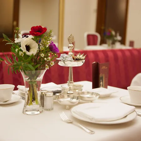 Hotel Kaiserin Elisabeth-2
